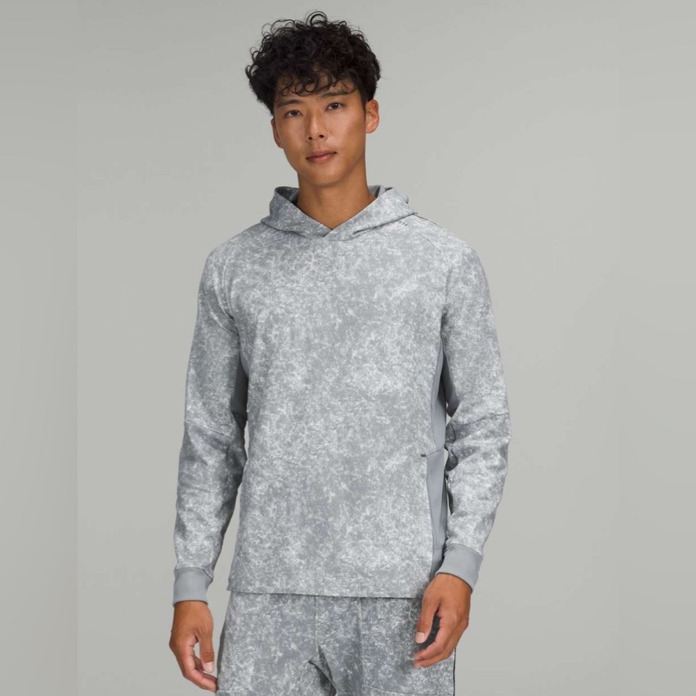 Men’s Lululemon Textured Tech Hoodie
Denim Wash White Rhino Grey Size Medium